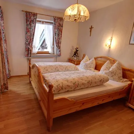Haus Schoeneck - Chiemgau Karte Инцелль