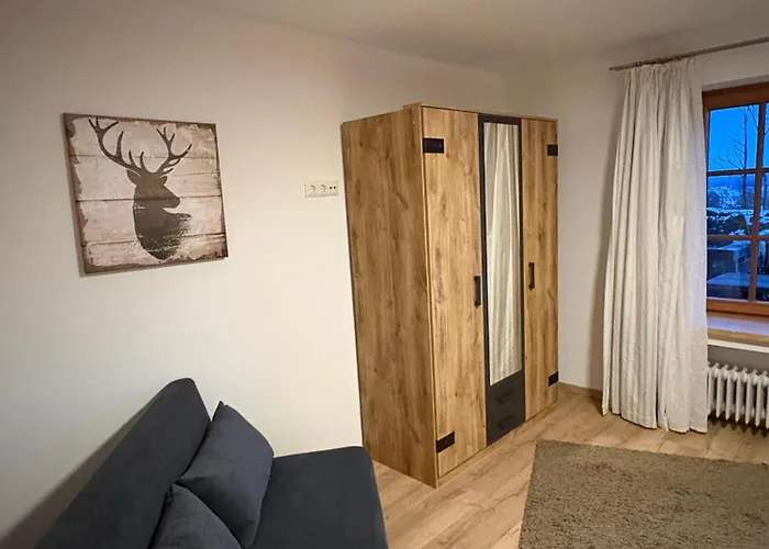 Haus Schoeneck - Chiemgau Karte Apartament *